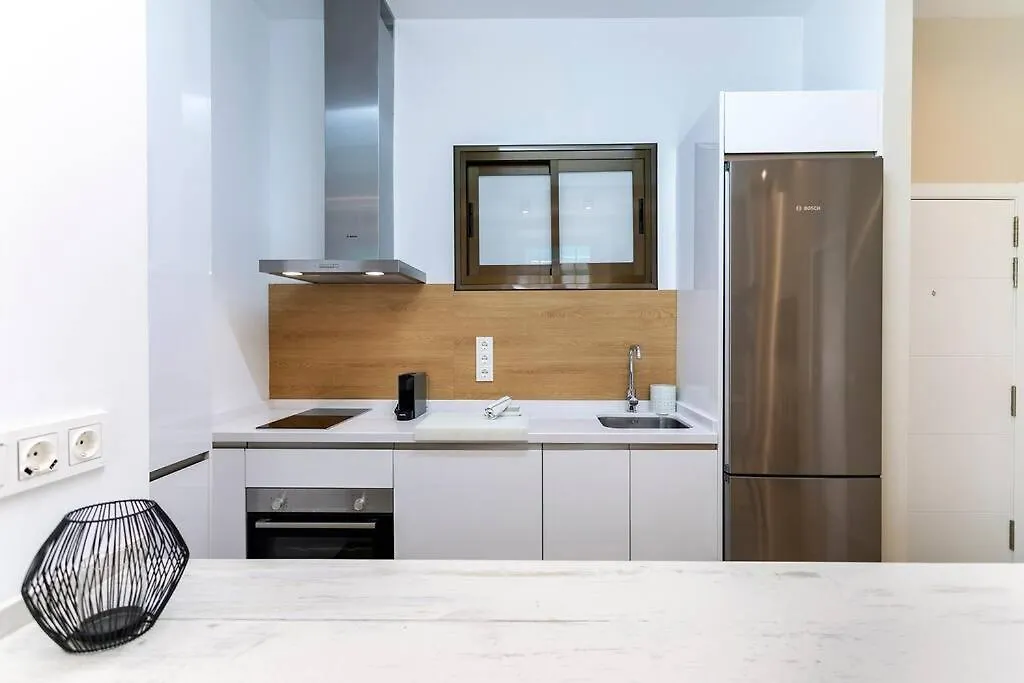 Chic Apartment In The Heart Of Malaga By Rems