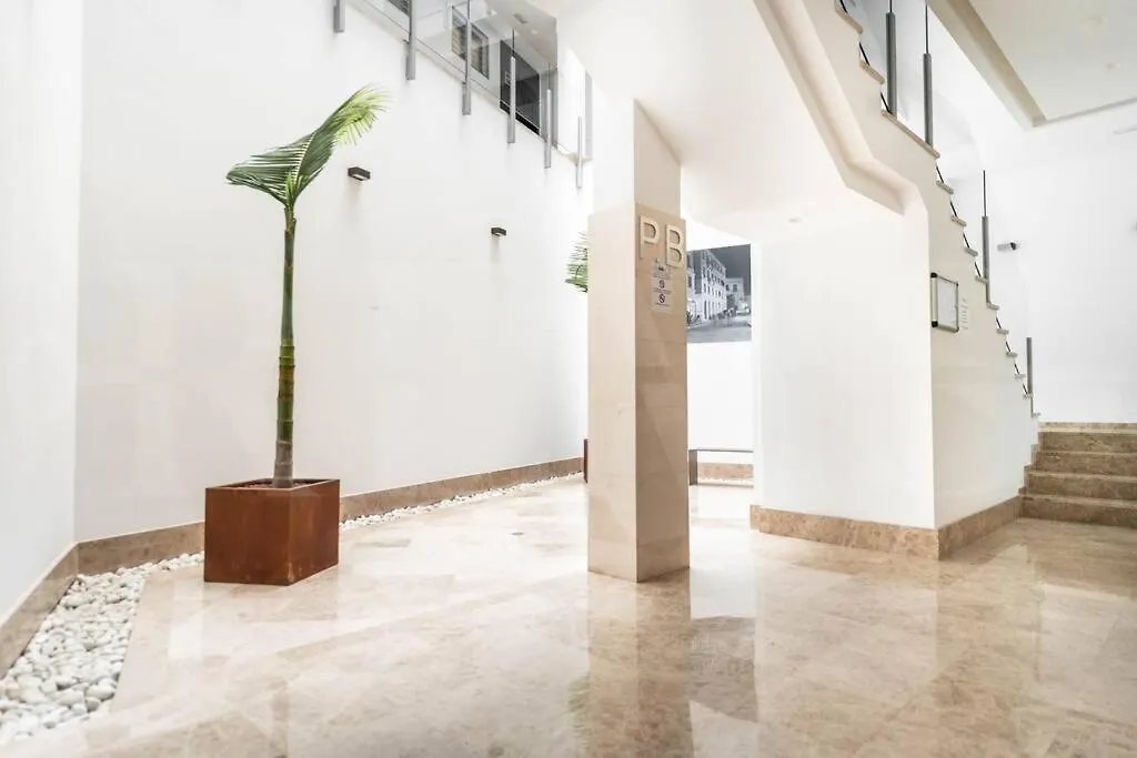 Chic Apartment In The Heart Of Malaga By Rems