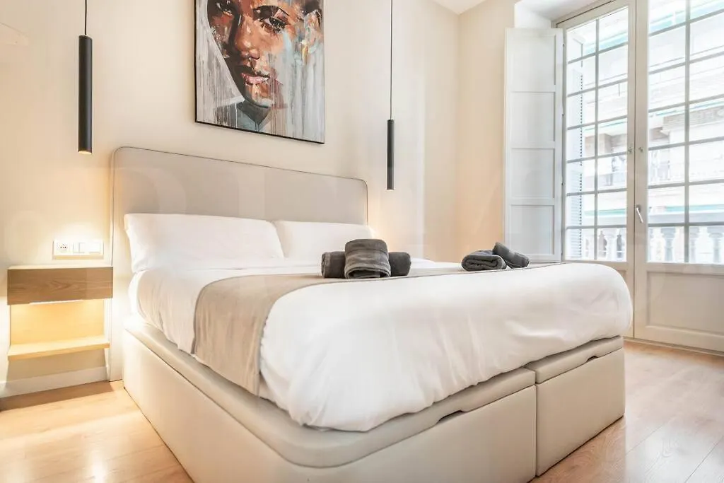 Chic Apartment In The Heart Of Malaga By Rems