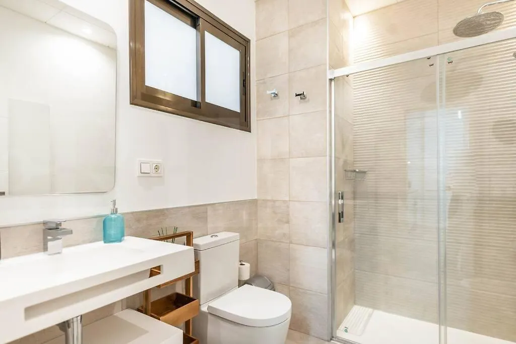 Chic Apartment In The Heart Of Malaga By Rems Ισπανία